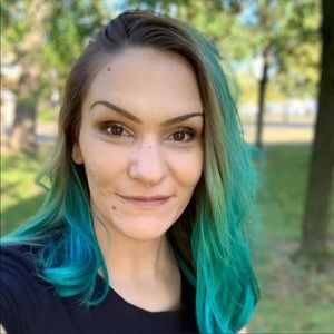 Meet your Posher, Megan